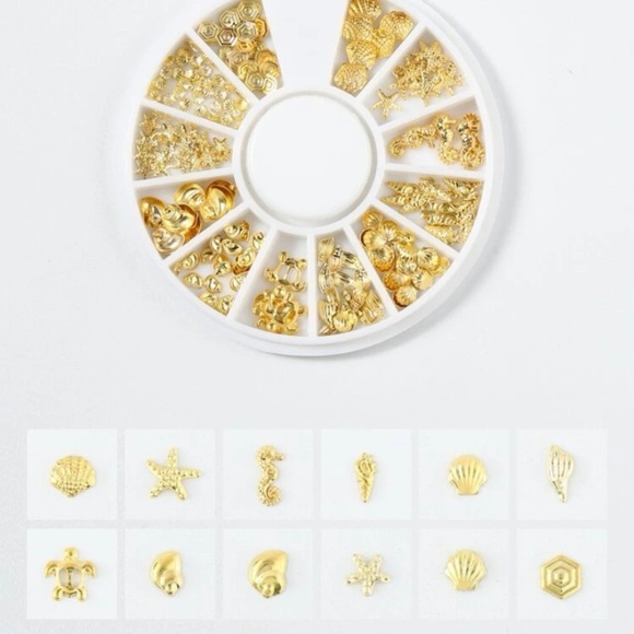 Sea shells and creatures 3D design Nail Art decoration - Picture 1 of 3
